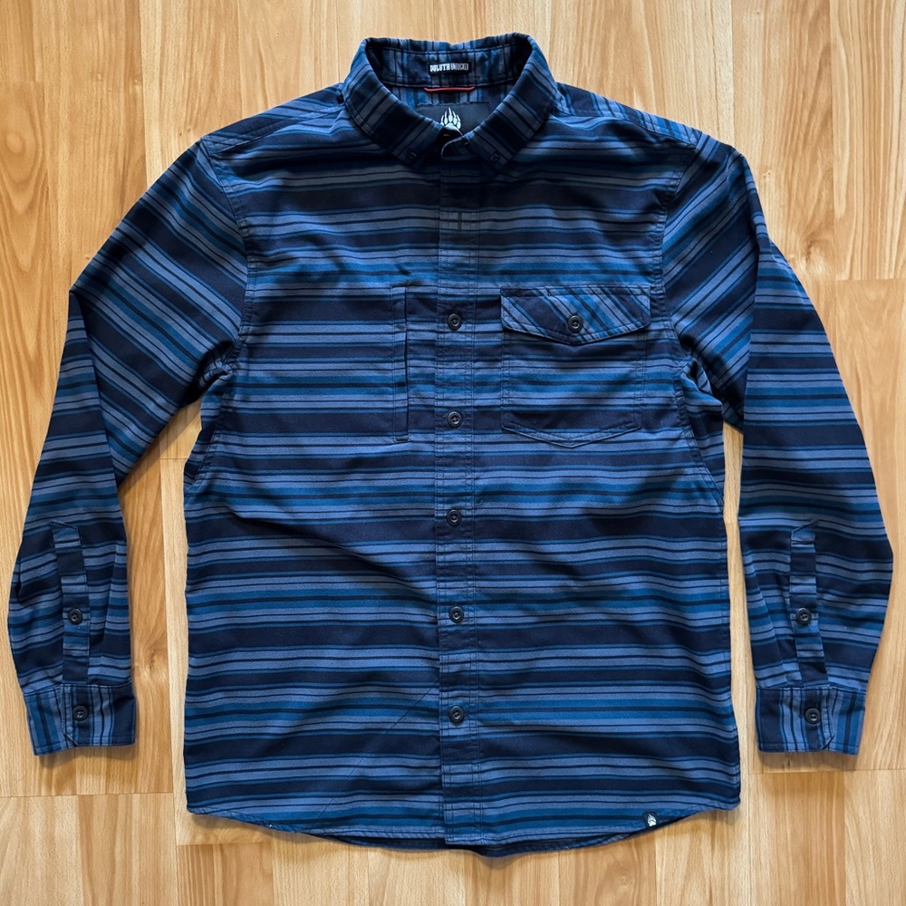 Alaskan Hardgear- Duluth Untucked Heavyweight Button Down Shirt- Men’s Medium